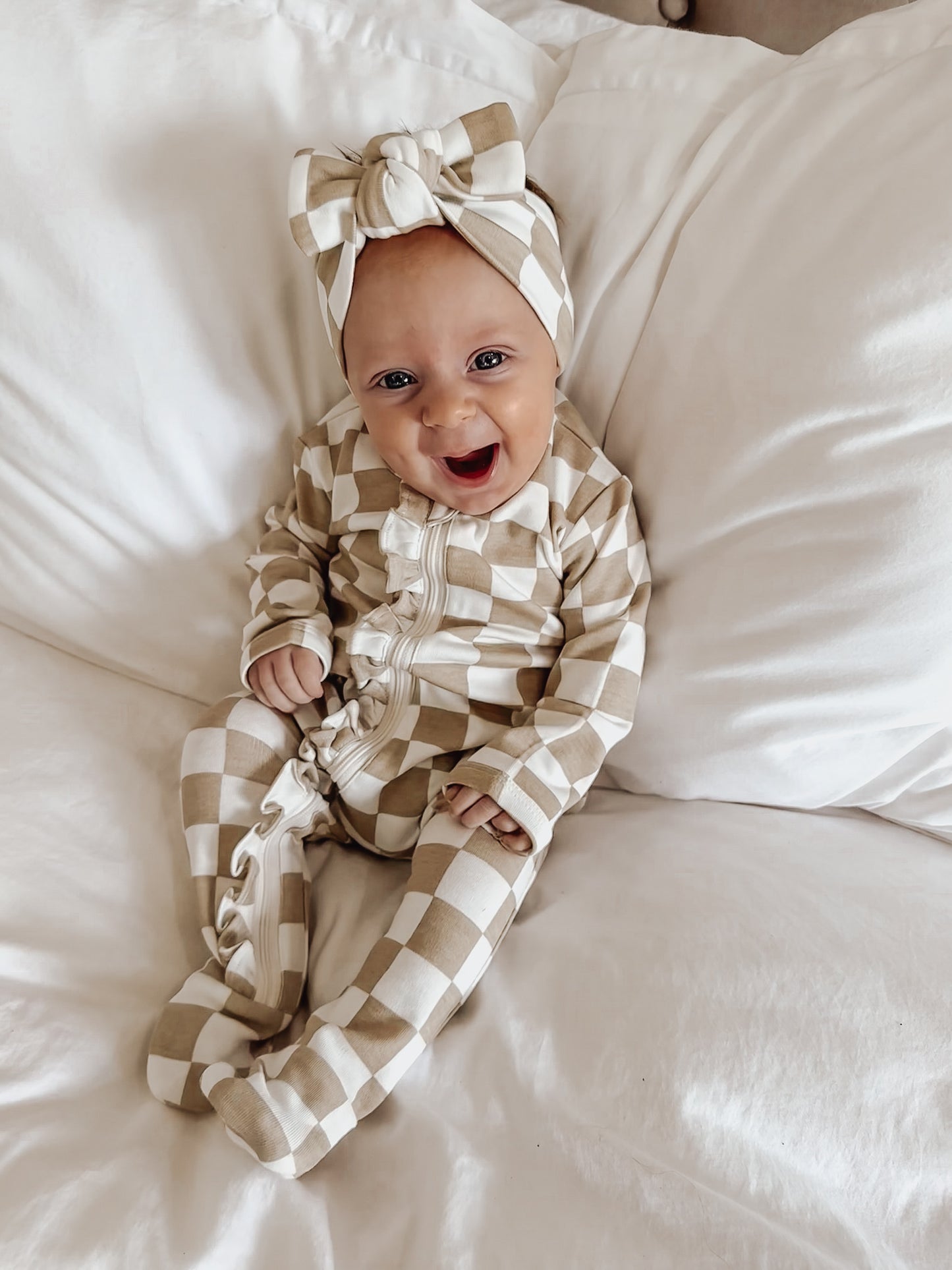 TIRAMISU CHECKERBOARD ORGANIC FRILL ZIP FOOTIE